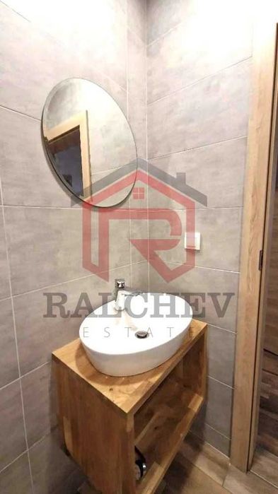 Дава се под наем Двустаен апартамент в к.к. Св.Св. Константин и Елена - 80 кв.м за 700 € - Снимка #6