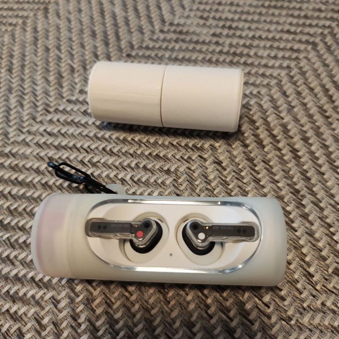 Nothing ear stick Наушники беспроводные почти новые