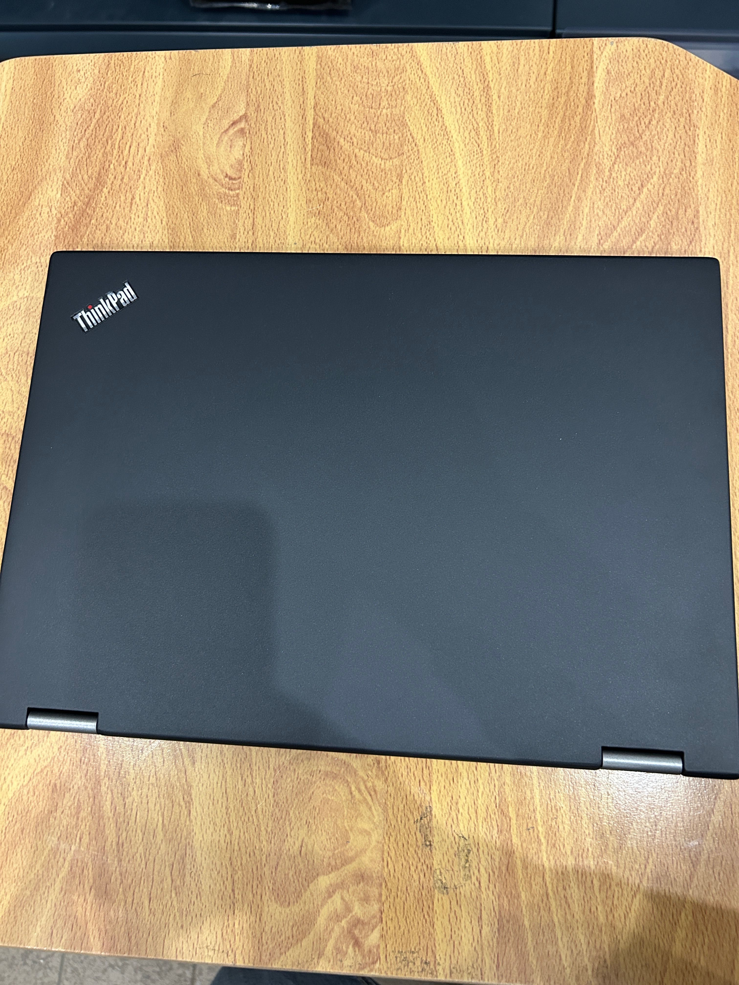 Лаптоп Lenovo X380 Yoga i5/8GB RAM/256GB с 3 месеца гаранция! ТЪЧ