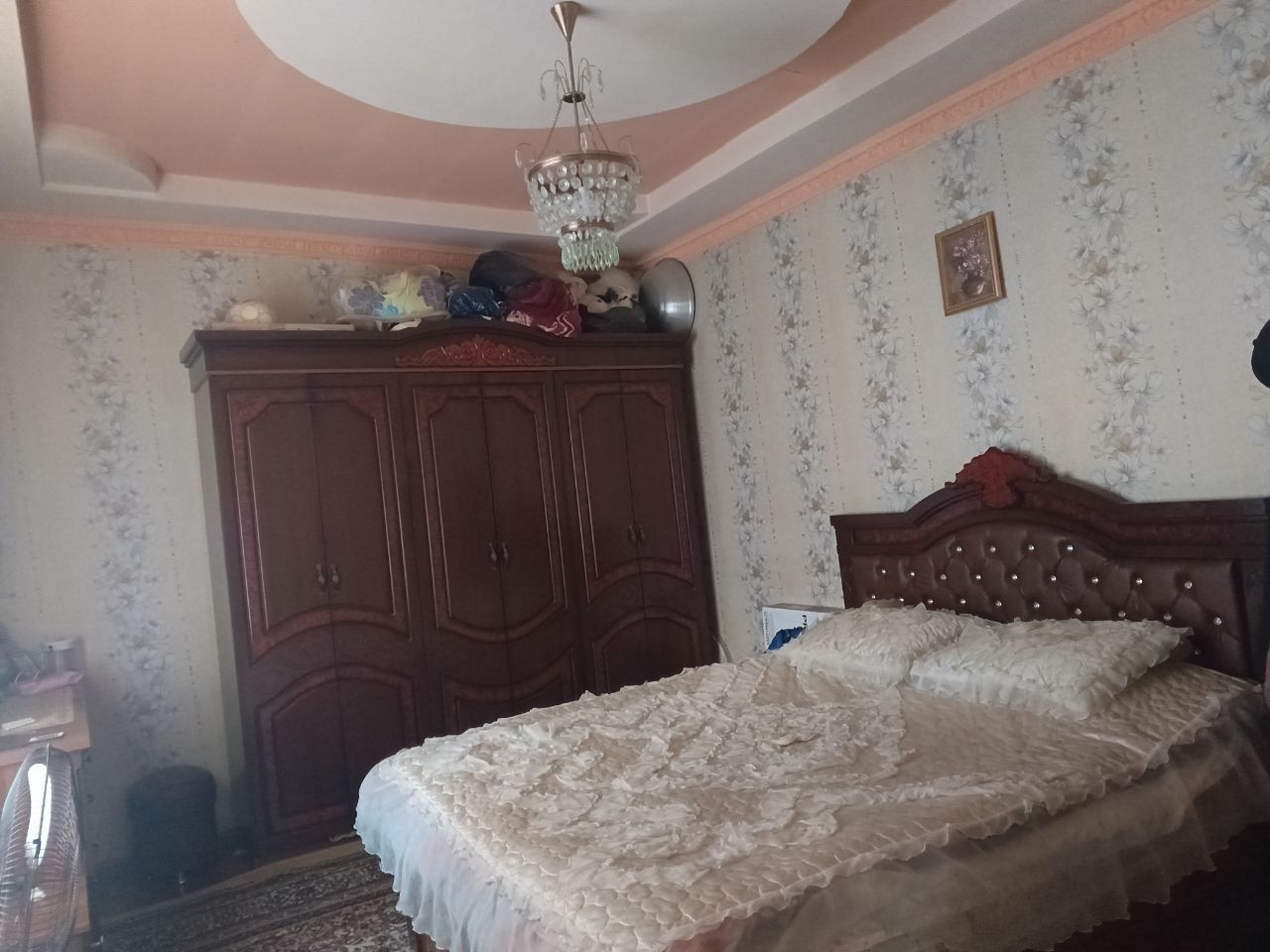 Уй сотилади 6 сотих срочна