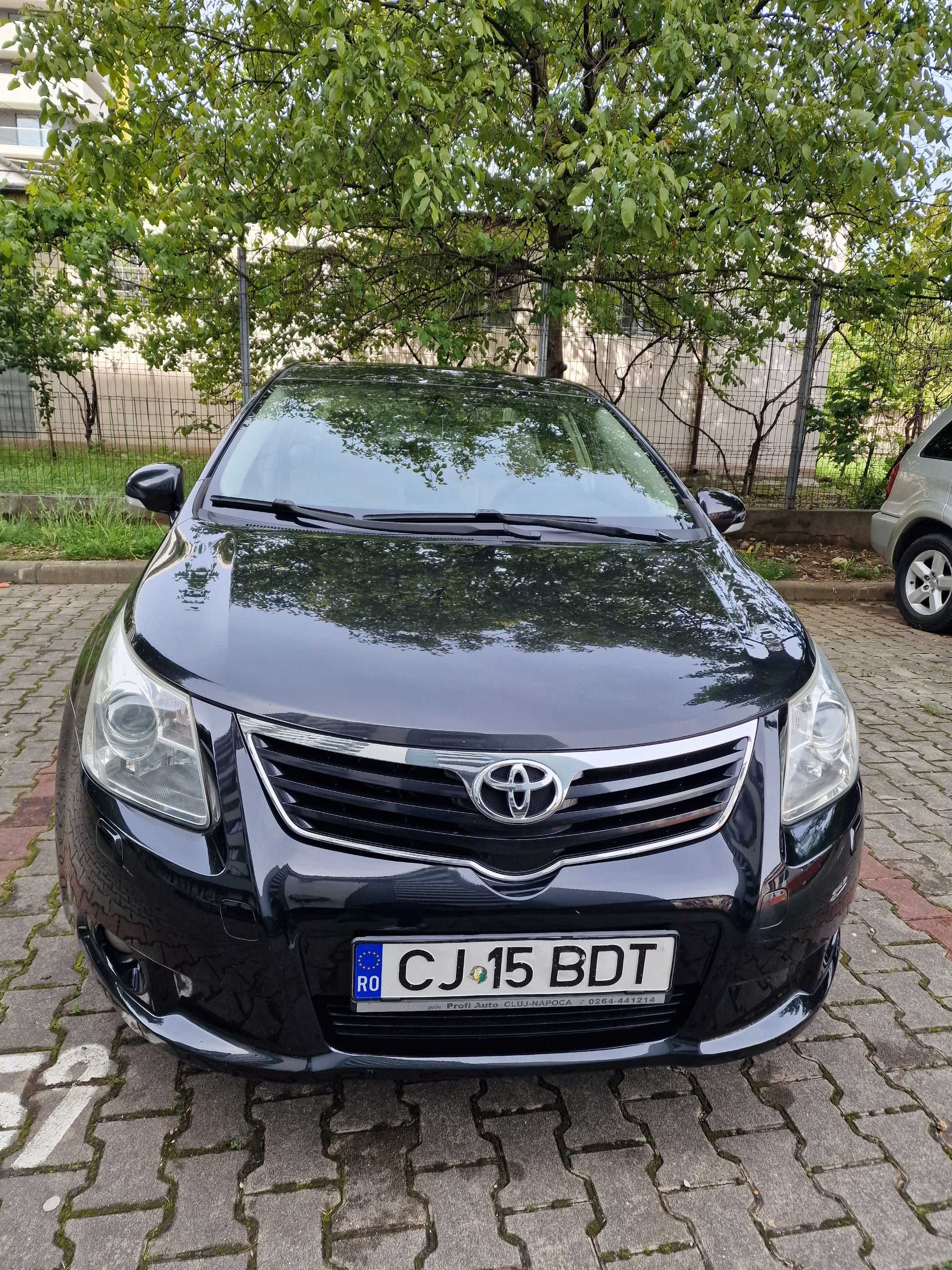 TOYOTA AVENSIS 2.0  Benzina Automatic