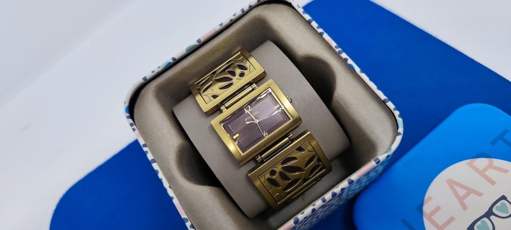 Дамски часовник гривна Fossil