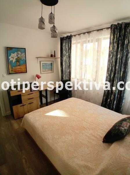 Продава се Тристаен апартамент в Пловдив, Кючук Париж - 75 кв.м за 2240 €/кв.м - Снимка #11