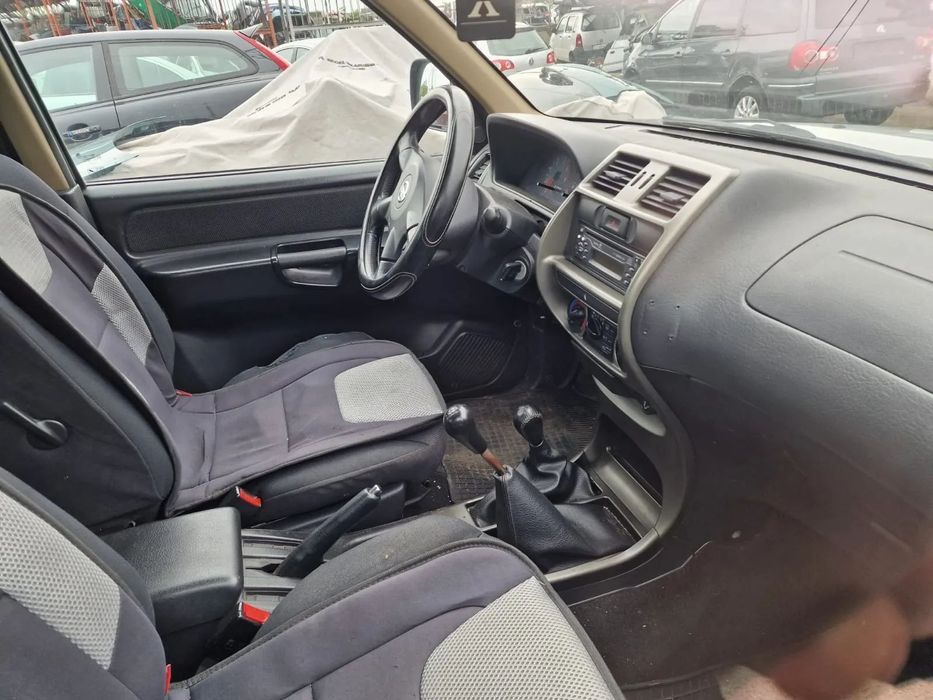 Dezmembram Nissan Terrano, 2 usi, an 2007, 3.0 Diesel, 4X4