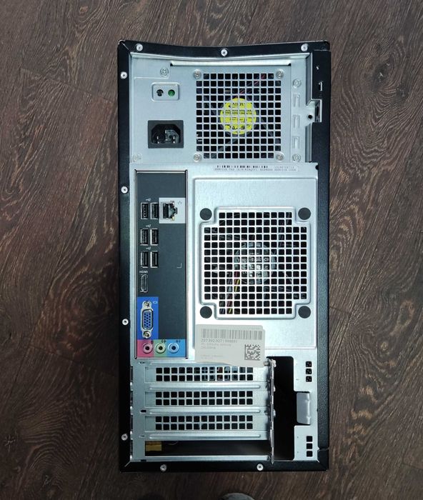 Настолен компютър DELL optiplex 3010 i5-3470 RAM 8GB HD 500GB SSD