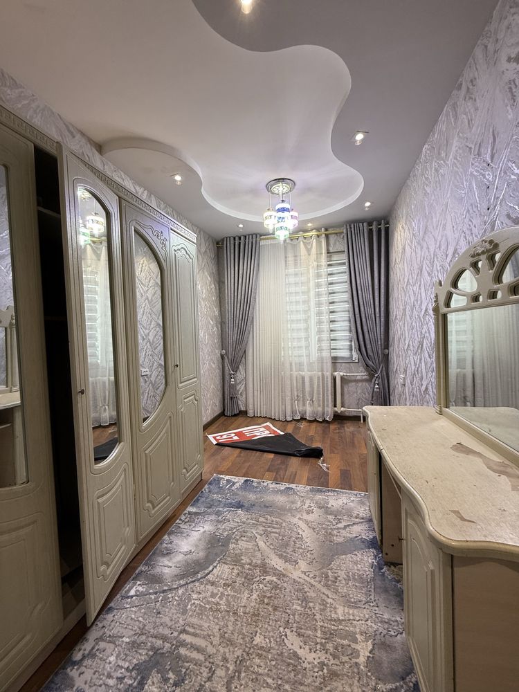 Продается квартира, Чиланзар 19 квартал, 4/3/4, 80м2