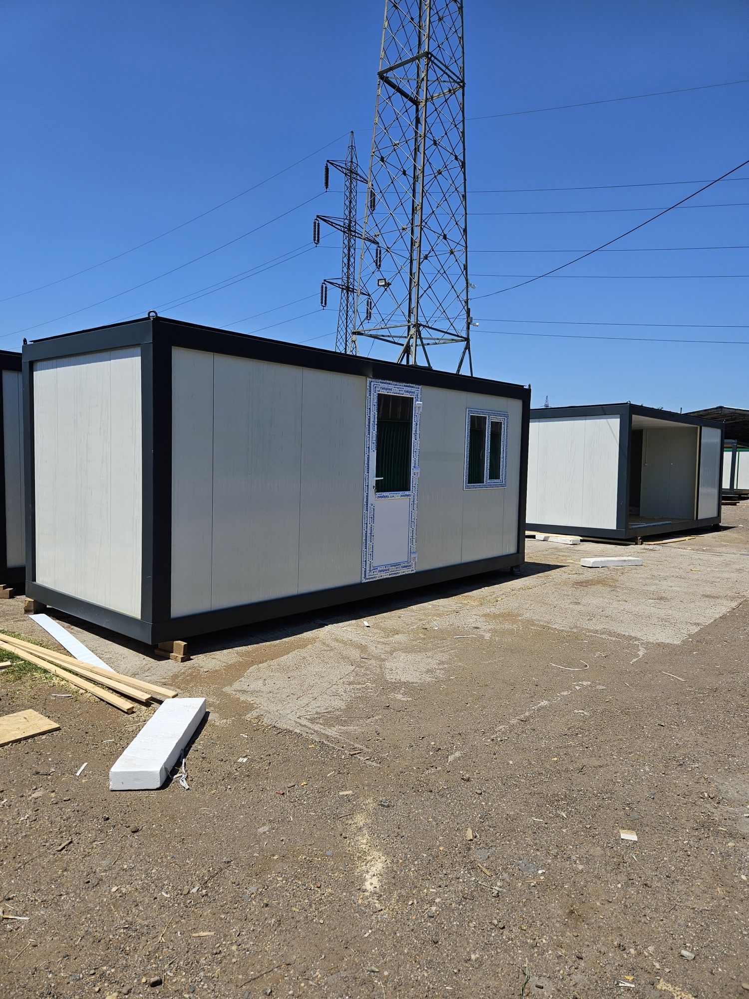 Vând  containere contanar producător