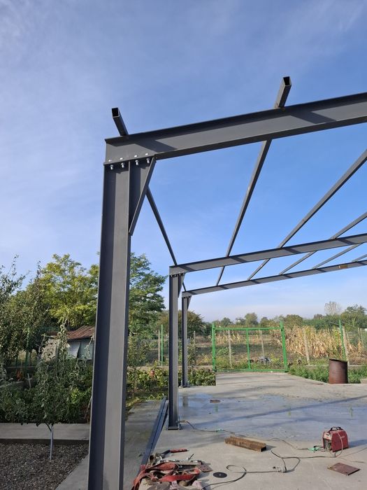 Vând structură metalică din stoc 9x25x4m