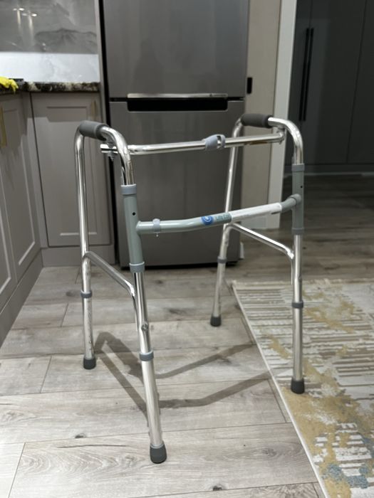 Ходунок для взрослых