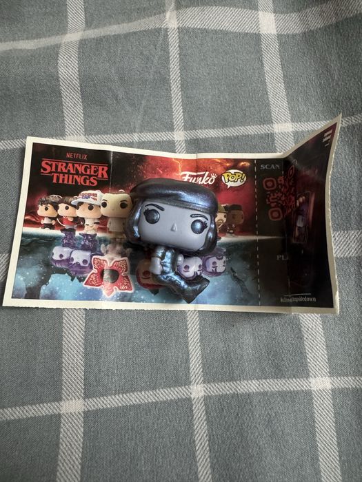Обмен Kinder Joy Stranger Things