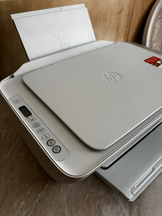 Imprimanta color HP DeskJet 2710e