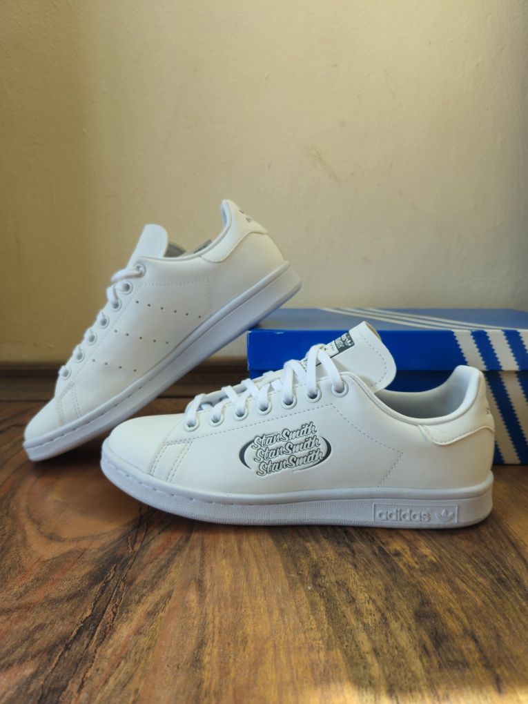 Кецове Adidas Stan Smith J