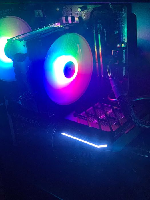 Vand PC Gaming i5 12400f Rtx 4060 NU FAC SCHIMBURI!