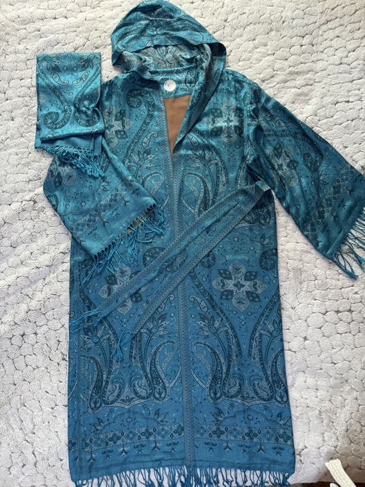 Чапан -абая с поясоми шарфом