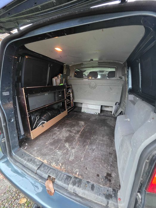 Продавам VW transporter T5