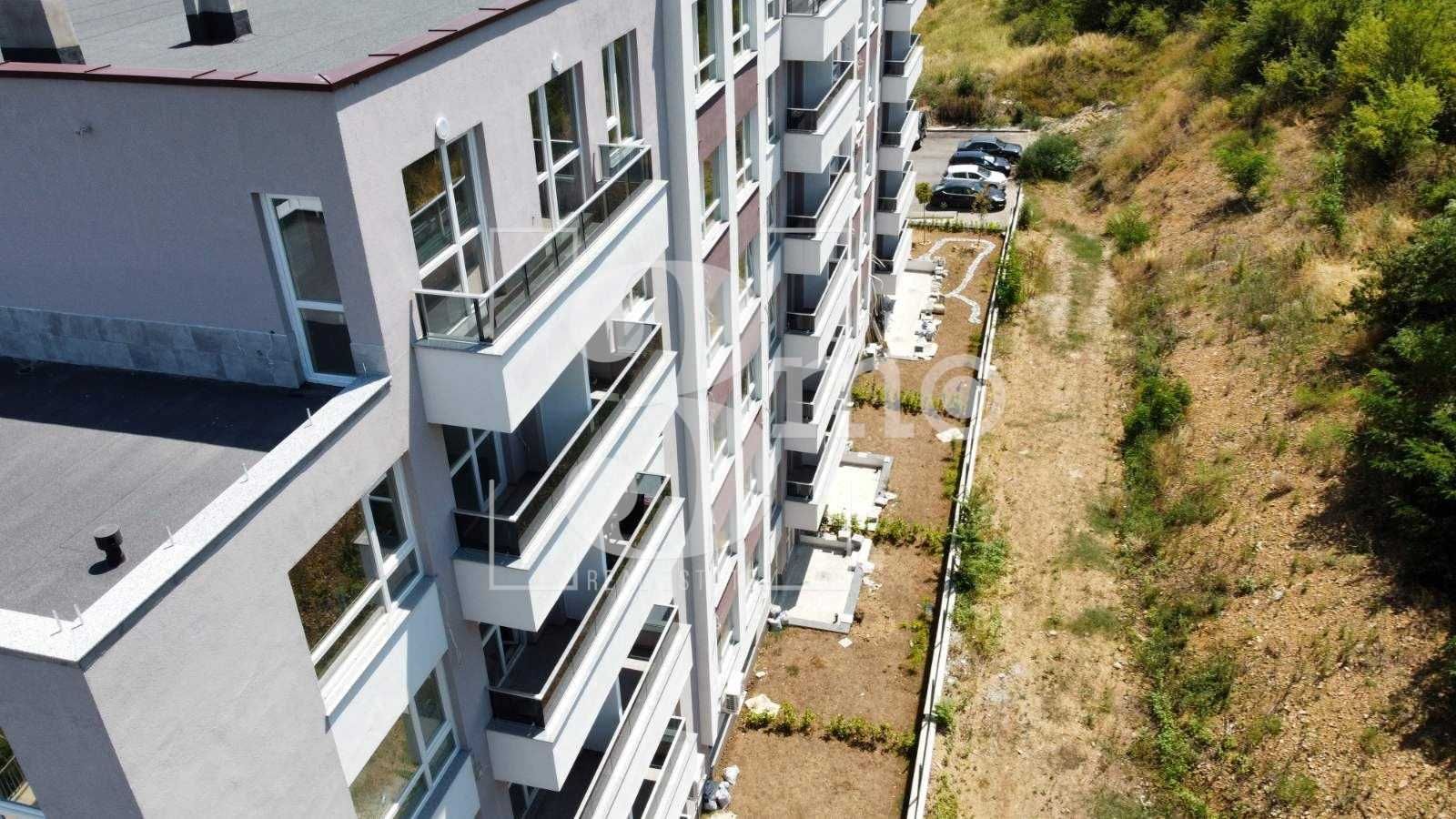„3mo“ продава двустаен апартамент, находящ се в ж.к. Дружба 2