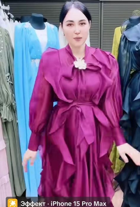 Продам платья красивые