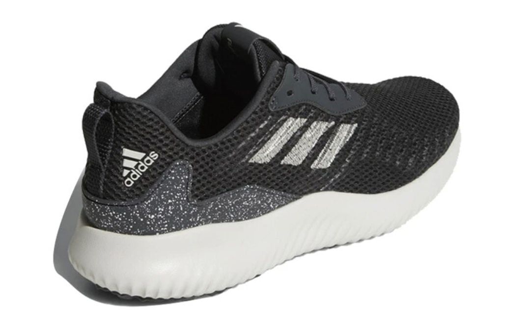 Adidas маратонки