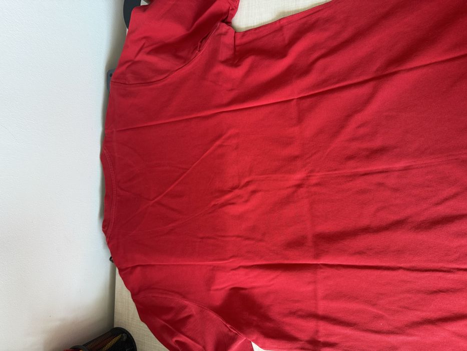 Tricou Adidas Logo de culoare rosie