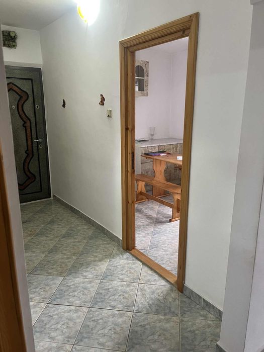 Inchiriez apartament 2 camere