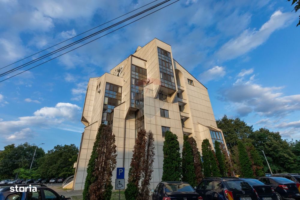 Apartament tip duplex cu 3 camere de vânzare în zona Ultracentral