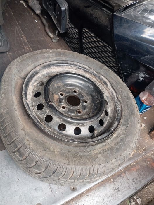 Шины R15 зимние один штук