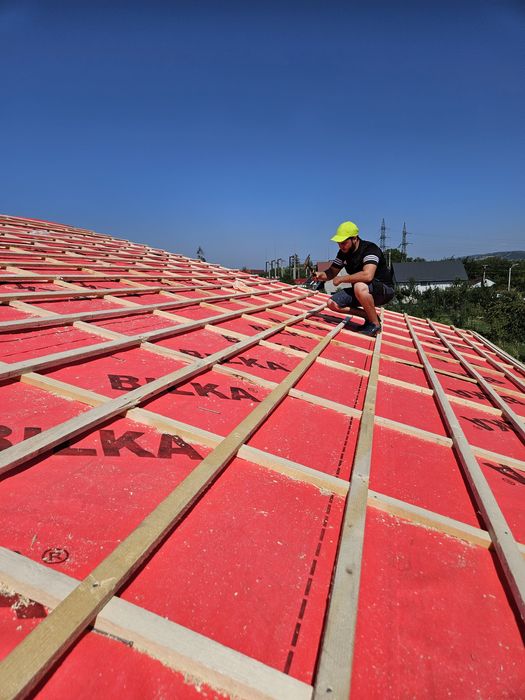 Reparatii acoperisuri si montaj invelitori la preturi fara concurenta