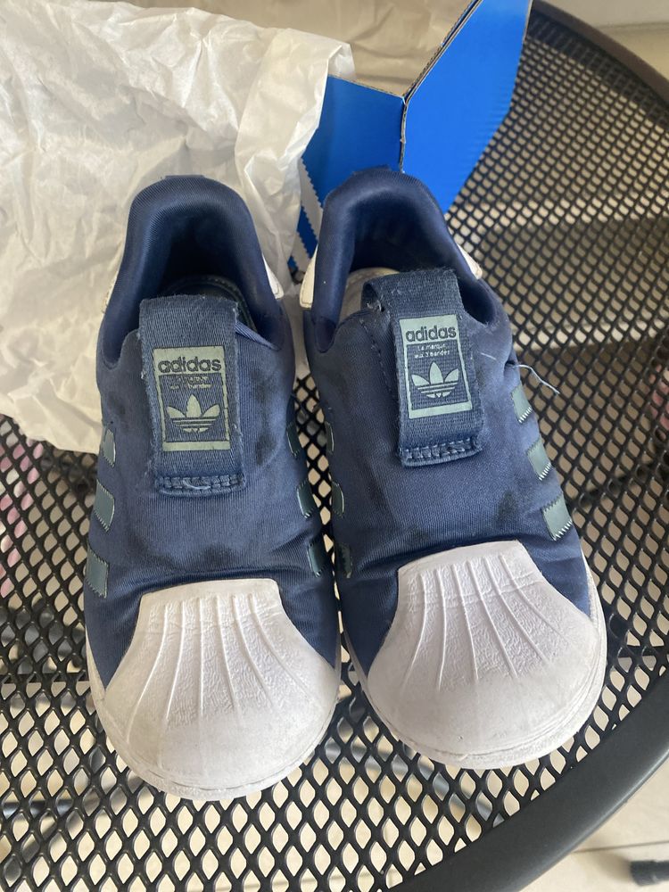 детски маратонки adidas в оригинална кутия