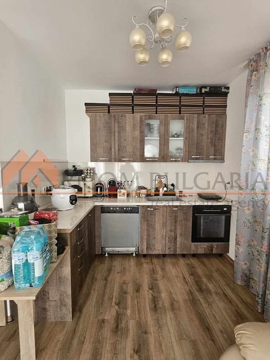 Продава се Къща в Варна, м-т Траката - 320 кв.м за 1297 €/кв.м - Снимка #9