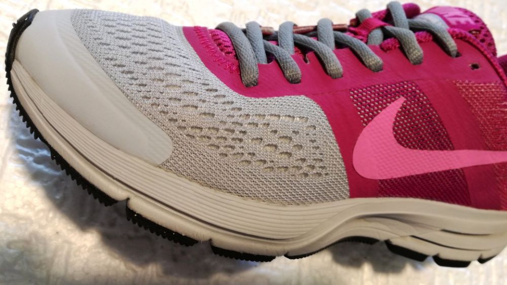 Adidasi originali alergare Nike Pegasus 38,5 (US 7,5 ;UK 5 ;CM 24,5)