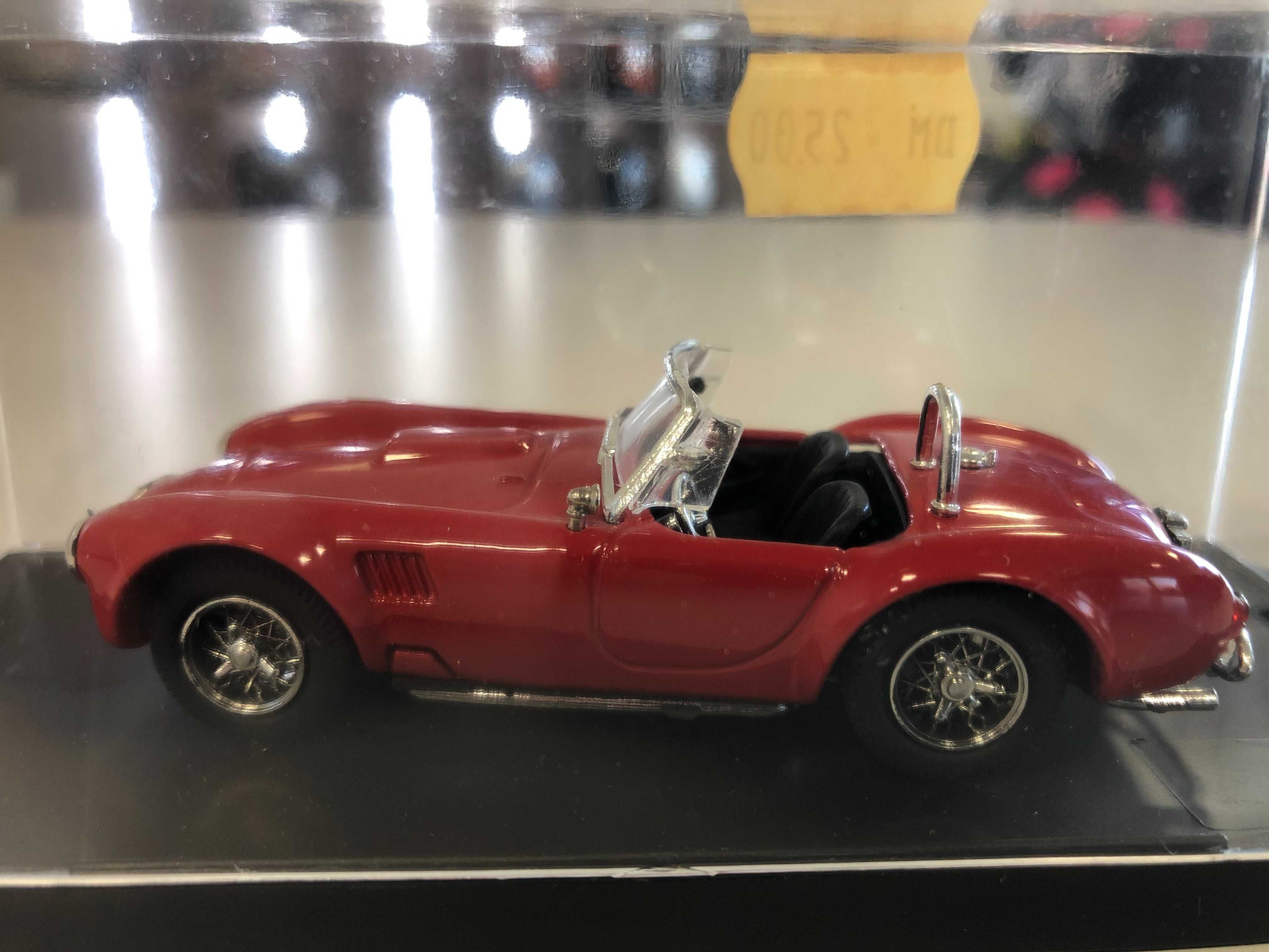 Колекционерски модел метална количка AC COBRA SPYDER STRADALE 1:43 NEW