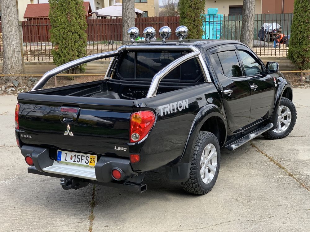 Mitsubishi L200 2015 2.5 Tdi 178 CP STARE IMPECABILA ! Recent Adus !
