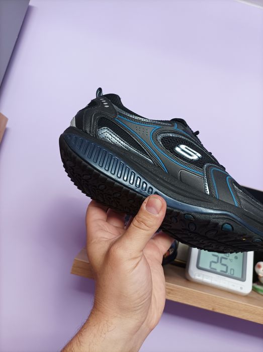 Adidasi skechers nr 38