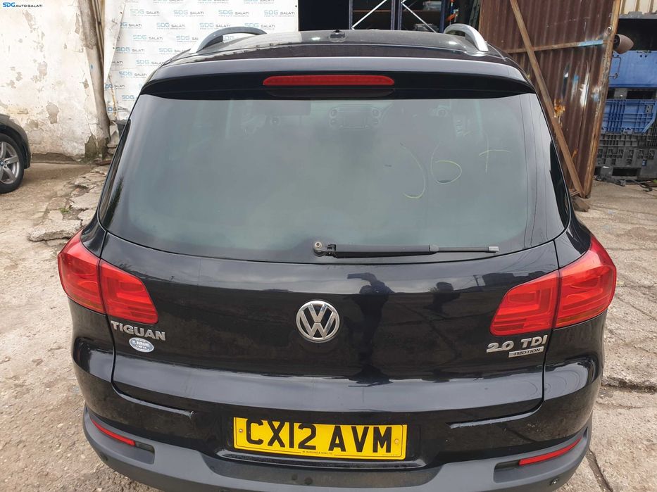Haion Hayon Capota Portbagaj Dezechipat cu Luneta Geam Sticla Volkswagen Tiguan 2007 - 2015 Culoare LC9X [K7803]