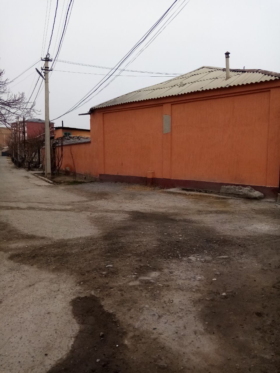 Продаётся дом  4,5 соток возле Санат Сорои.