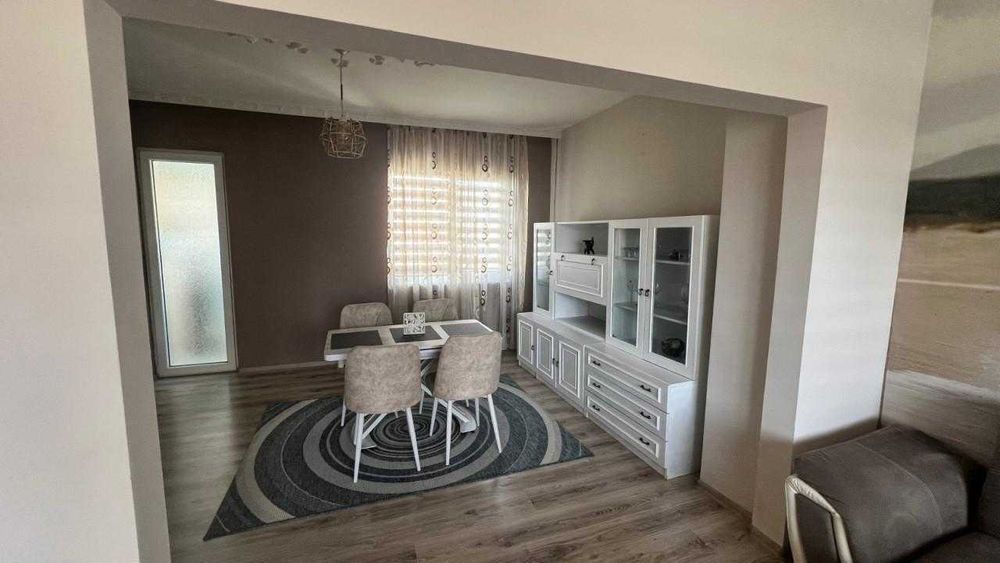 Дава се под наем Тристаен апартамент в Пловдив, Тракия - 98 кв.м за 450 € - Снимка #2