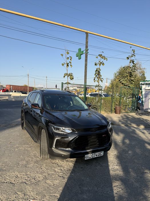 Tracker 2 redline sotiladi