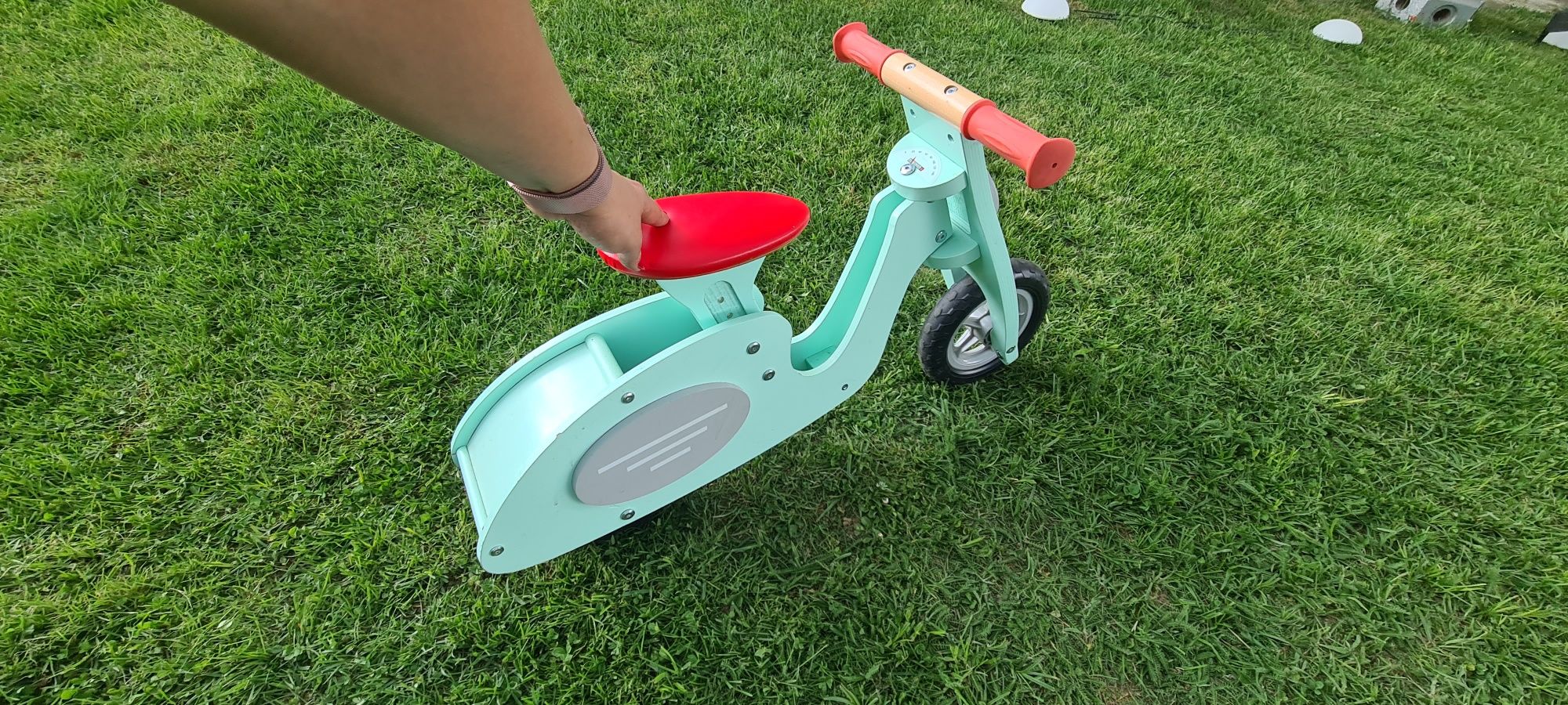 Scuter Vespa de lemn