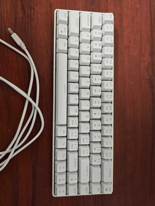 Tastatura gaming Switch-uri rosii