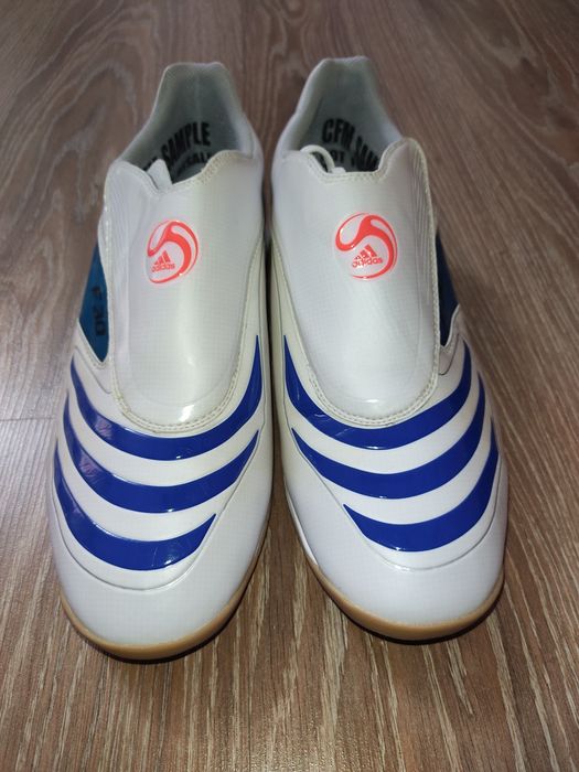 Продаю Новые Оригинальные Бутсы adidas