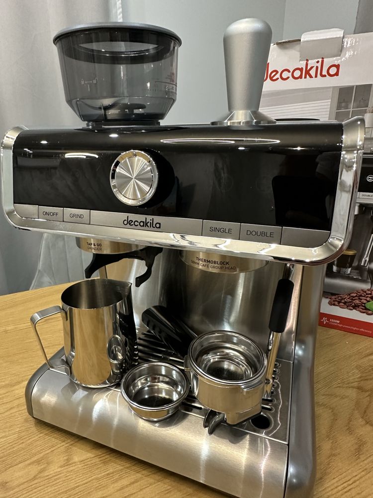 Кафемашина Робот Decakila, 1450 W, 15 Bar, 2.8 L