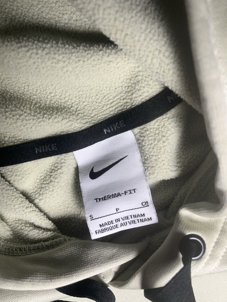 Nike Therma-FIT горница