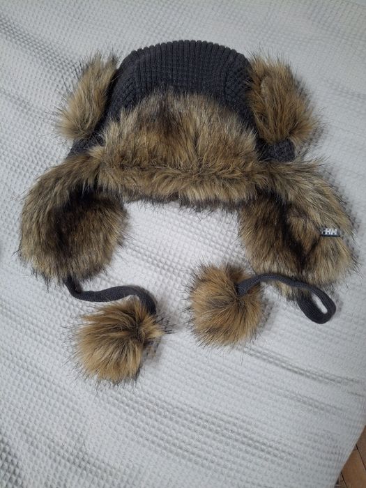 Шапка ушанка Helly Hansen . Един размер.ученическа