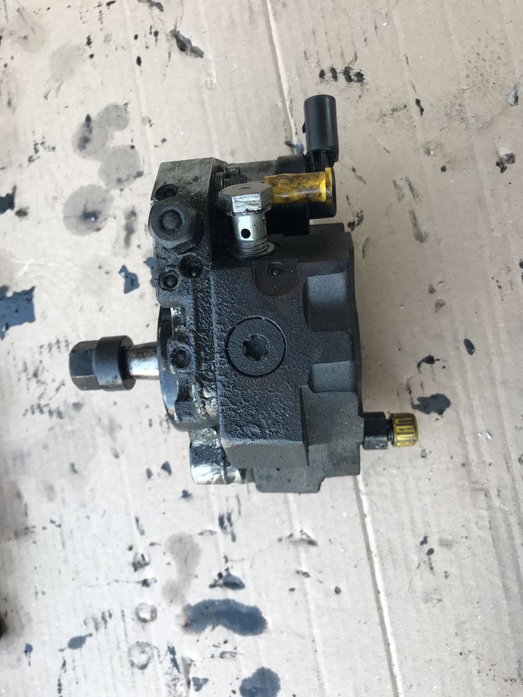 Pompa injectie pompa de inalta  Bmw E60 E90 2.0d 3.0d cp3 R70 M47 M57