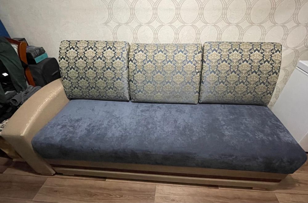 Продам диван-тахту