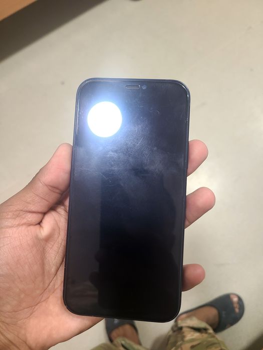 iphone 12 holati ideal xotirasi 128 yomkost 85% obmen yoq naxtga