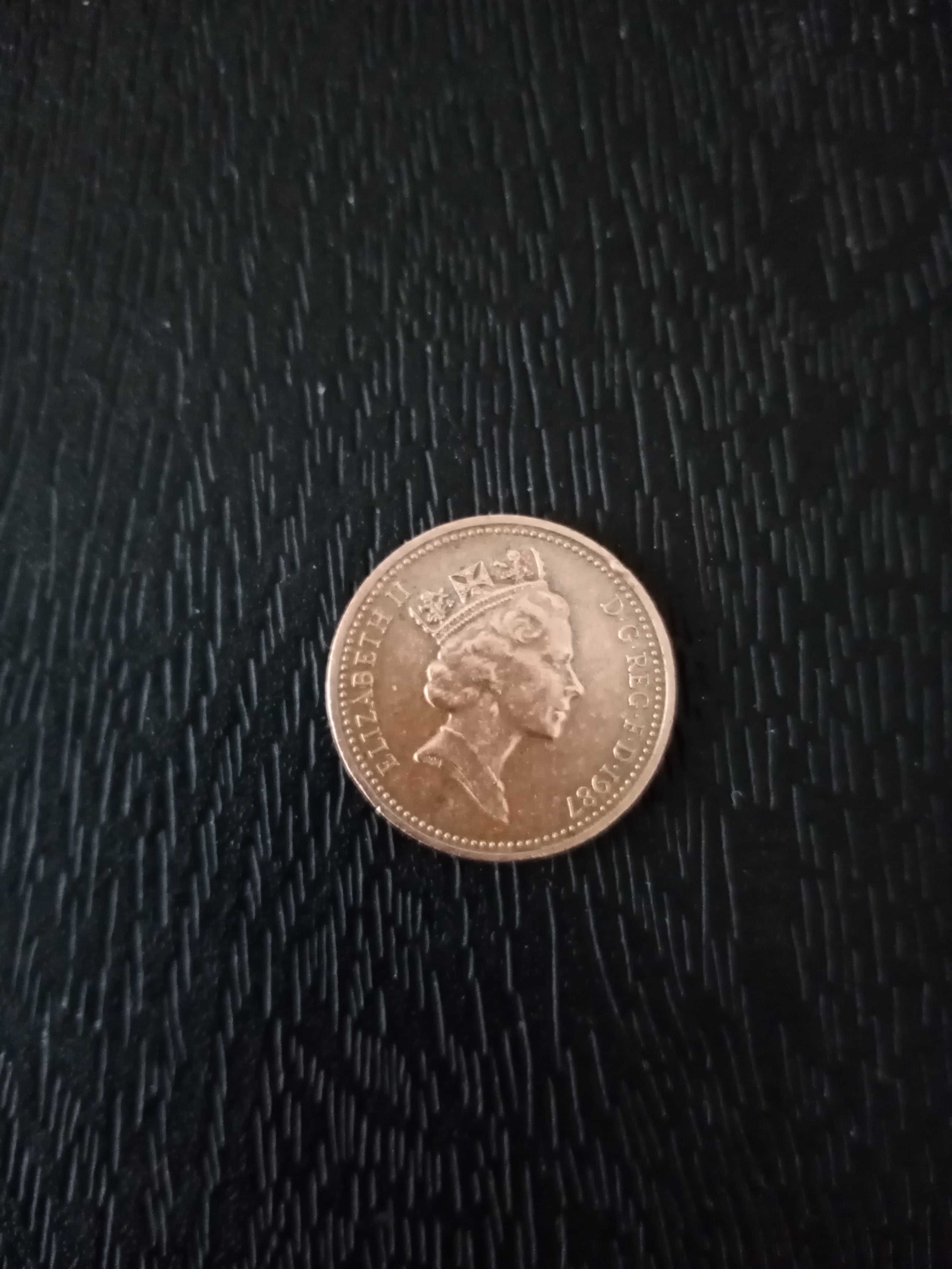 Монета от 1 английско пени.