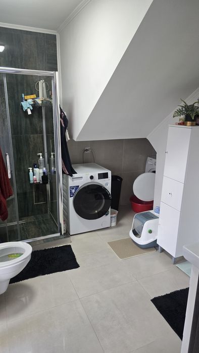 Vand Casa 4 camere
