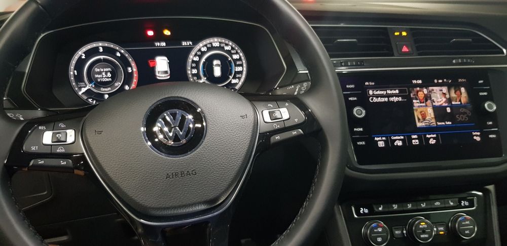 VW Tiguan Highline 2,0 TDI DSG 4Mot , 150 CP