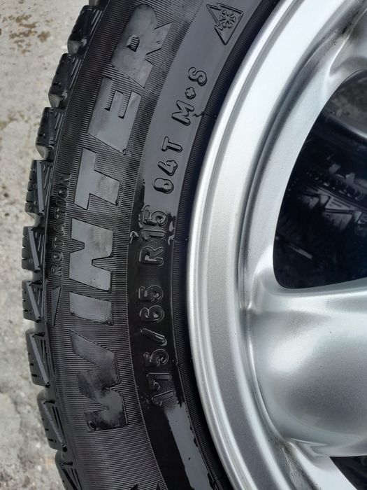 Джанти с зимни гуми 4х100 15 мини купър mini